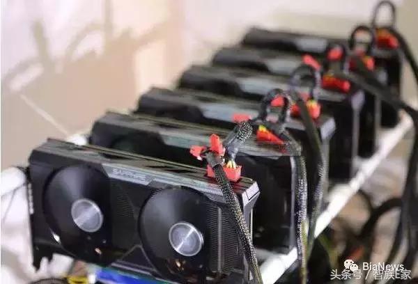 A theoretical solar-powered mining rig integrated with photovoltaic technology